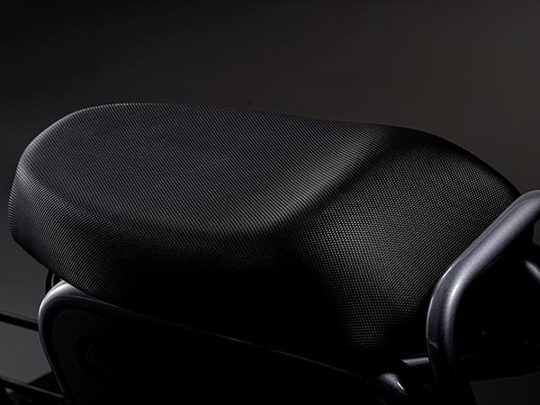 Extra-Wide Comfort Seat